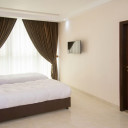 Qhom-Jamil-02.jpg