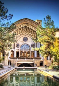 اقامتگاه سنتی خانه عامری ها کاشان