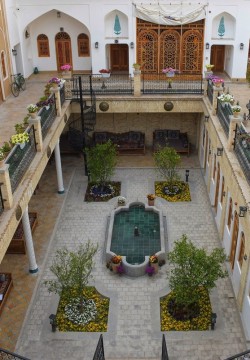 اقامتگاه سنتی عمارت سهروردی ( درجه یک ) اصفهان