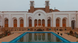 هتل بوتیک افصح الدوله بادرود