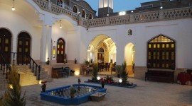 اقامتگاه سنتی آمیرزا کاشان