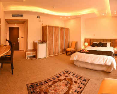 Arak-Payam-International-03.jpg