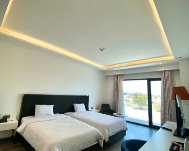Assaluyeh-KanganHotelResort-10.jpg