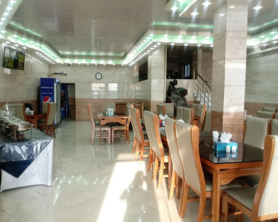 Astanehyeashrafiyeh-Claridge-06.jpg