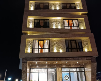 BandarAnzali-Mother-5.jpg