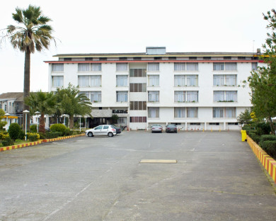 Bandar_Anzali-Bozorg_kadosan-06.jpg