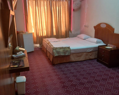 Birgand-Moghaddam-40.jpg