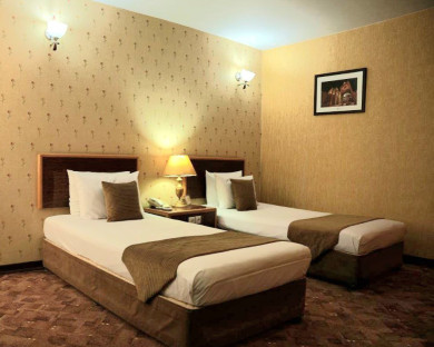 Esfahan-ParsianSuite-44.jpg