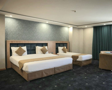 Esfahan-ParsianSuite-46.jpg