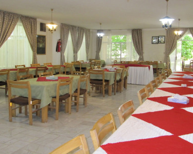 Estahban-Jahangardi_estahban-03.jpg