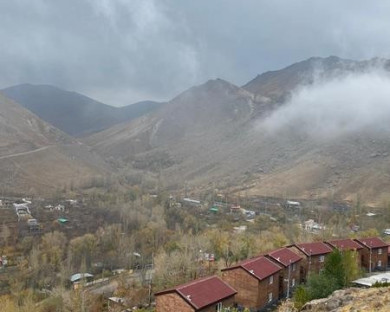 Hamedan-DehkadehTouristiGanjname-90.jpg