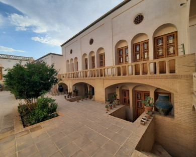 Kashan-Ashkoob-1.jpg