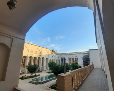 Kashan-Ashkoob-15.jpg