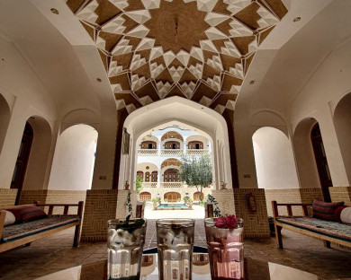 Kashan-Atlas-23.jpg