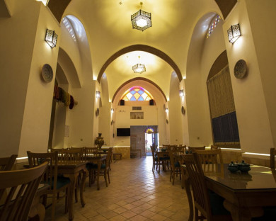Kashan-Babaafzal-09.jpg