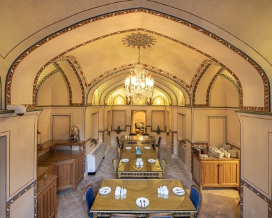 Kashan-EmarateMahmodieh-11.jpg
