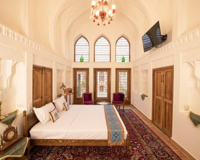 Kashan-EmarateMahmodieh-21.jpg