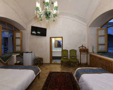 Kashan-EmarateMahmodieh-32.jpg