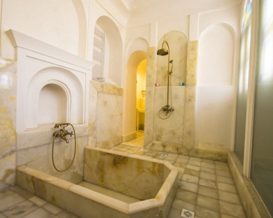 Kashan-KhanehAmeriha-28.jpg