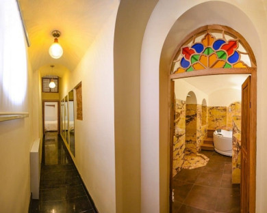 Kashan-KhanehAmeriha-32.jpg