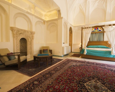 Kashan-KhanehAmeriha-41.jpg