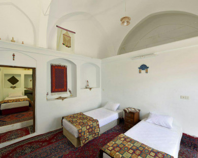 Kashan-KhanehTarikhiNegin-30.jpg