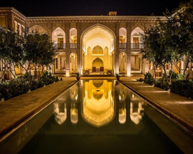 Kashan-Khaneh_ameriha-06.jpg