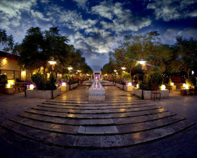Kashan-Khaneh_roz-12.jpg