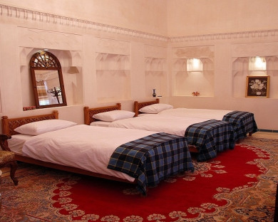 Kashan-Mahinestan_raheb-05.jpg