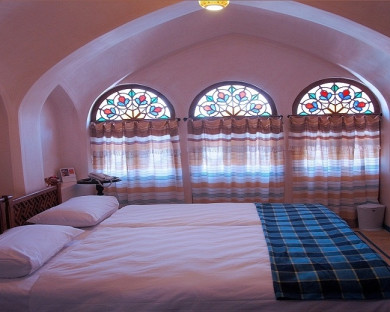 Kashan-Mahinestan_raheb-07.jpg