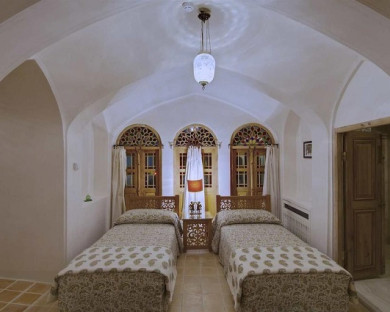 Kashan-ManochehriKashan-14.jpg