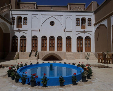 Kashan-Parsi-01.jpg