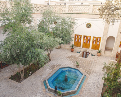 Kashan-QajarBoutique-12.jpg