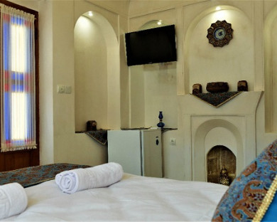 Kashan-Sabaghian-06.jpg