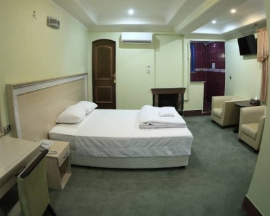 Khorramabad-Shapoorkhast-03.jpg