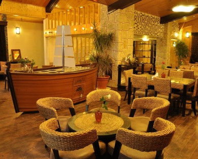 Mahmoudabad-Sadaf-10.jpg