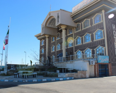 Sarakhs-Doosti-01.jpg
