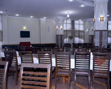 Sari-Navid-13.jpg
