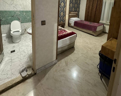 Tehran-Keshavarz-05.jpg