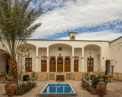 kashan-khanehtarikhinegin-78.jpg