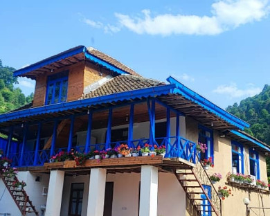 talesh-akbarbaba-1.jpg